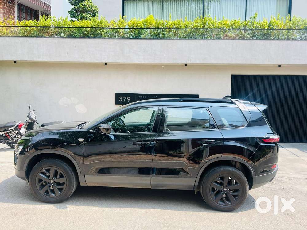 Tata Safari Accomplished X Plus 6 Str Dark Edition, 2024, Diesel