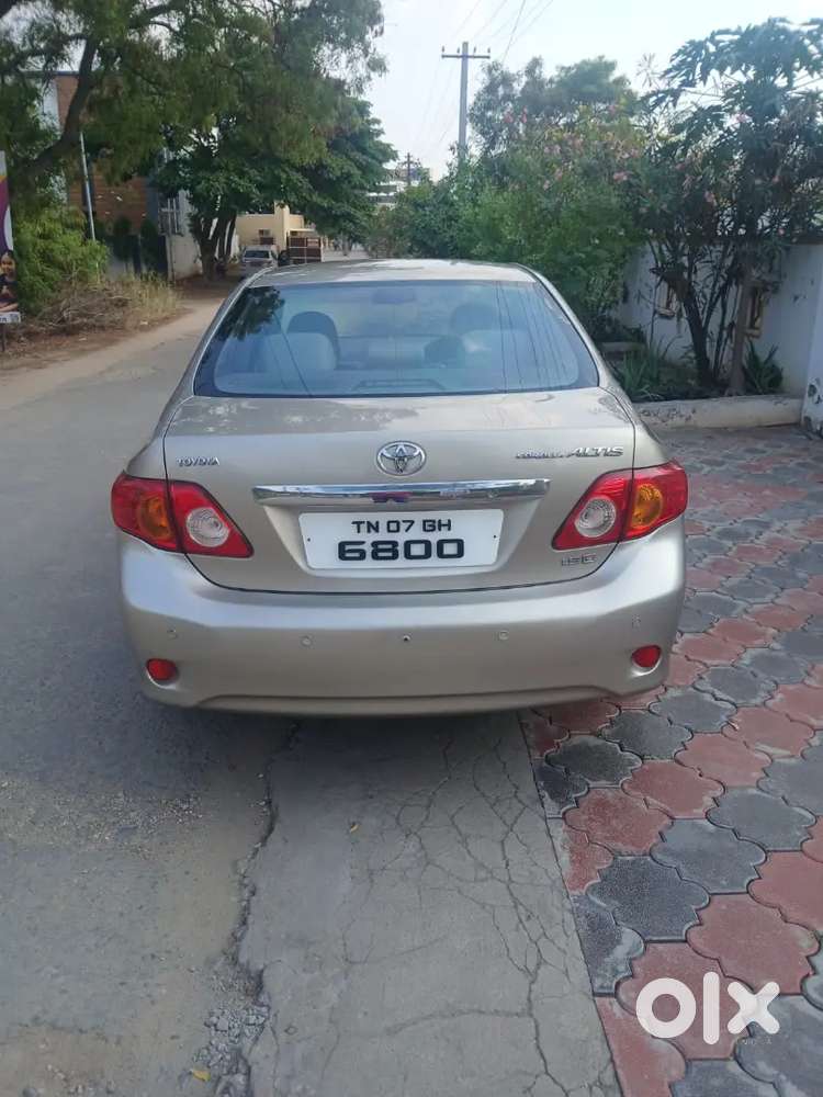 Toyota Corolla Altis 2010