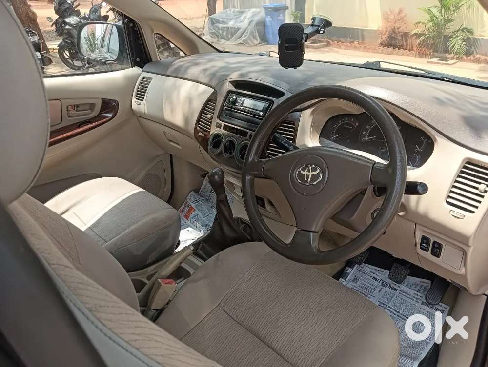 Toyota Innova 2009 Diesel 170000 Km Driven
