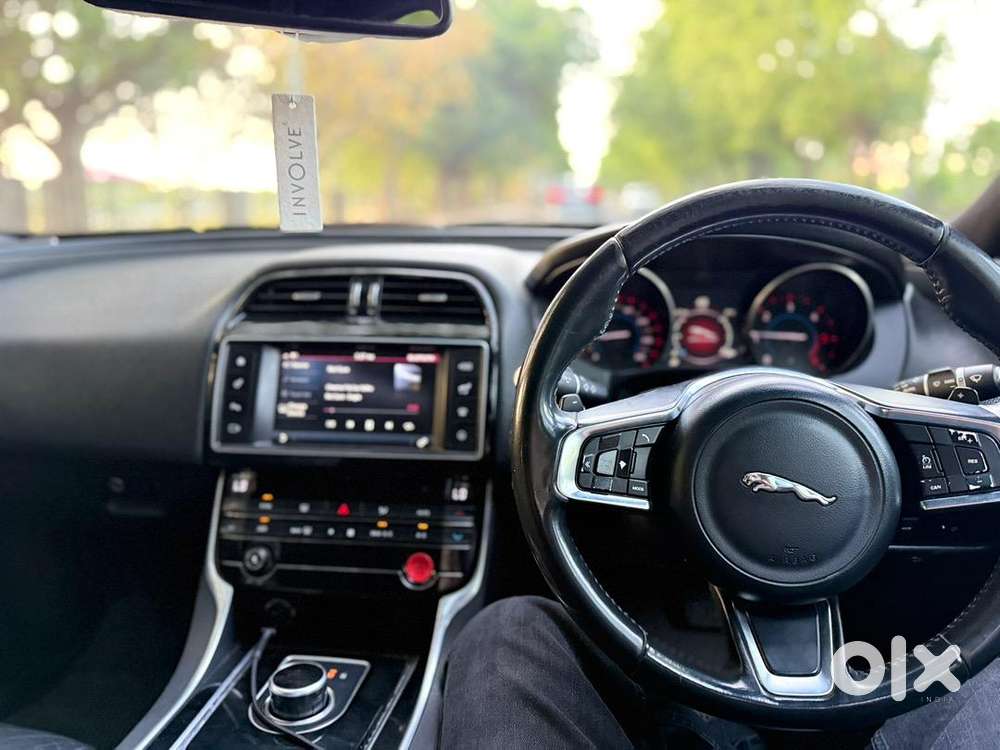 Jaguar Xe 2018