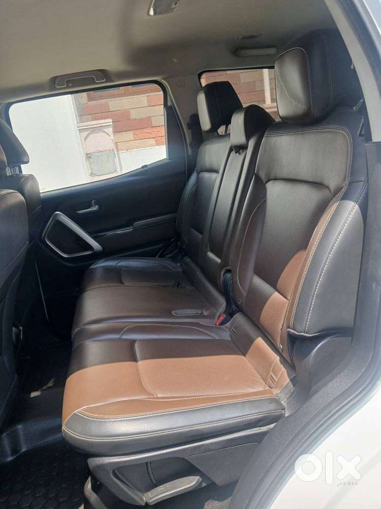 Mahindra Scorpio N Z8 L Diesel Mt 2wd 7 Str [2022], 2023