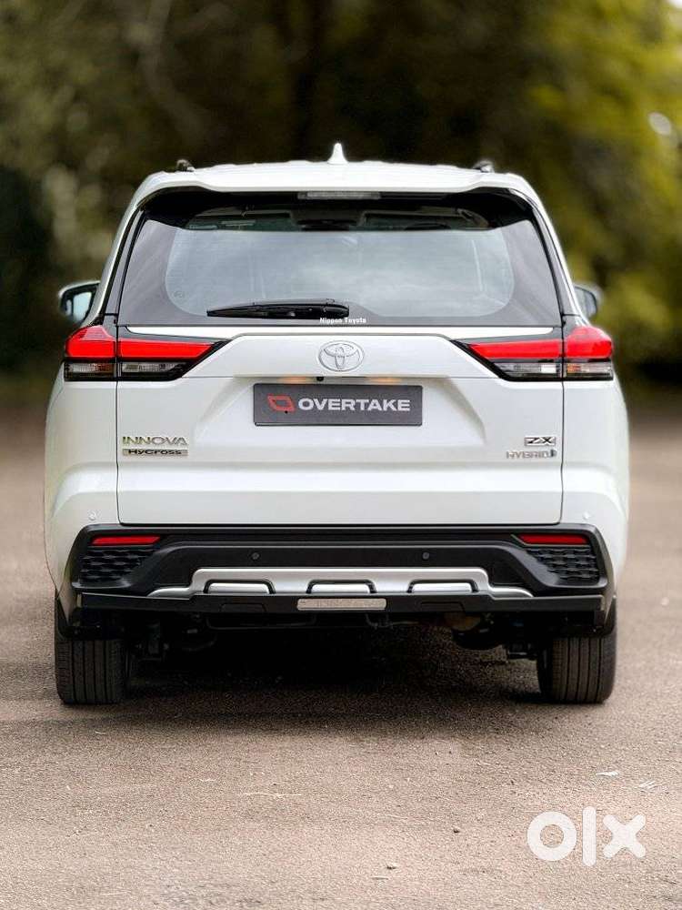 Toyota Innova Hycross 2.0 Zx (o) Hybrid 7 Str, 2025, Cng & Hybrids