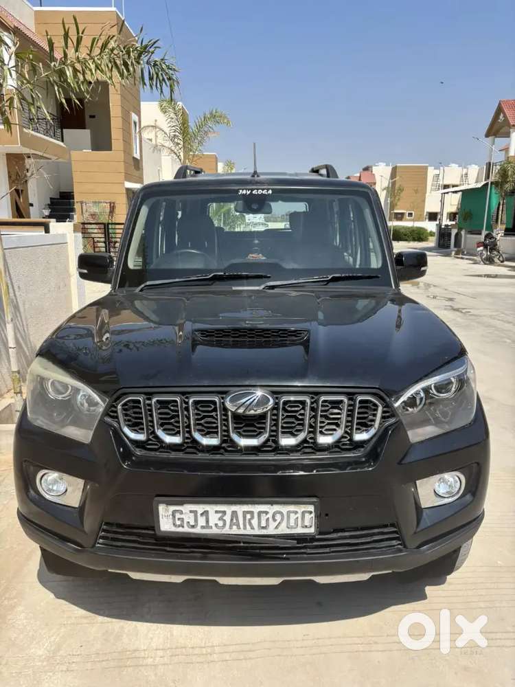 Mahindra Scorpio Classic 2020 Diesel 122000 Km Driven