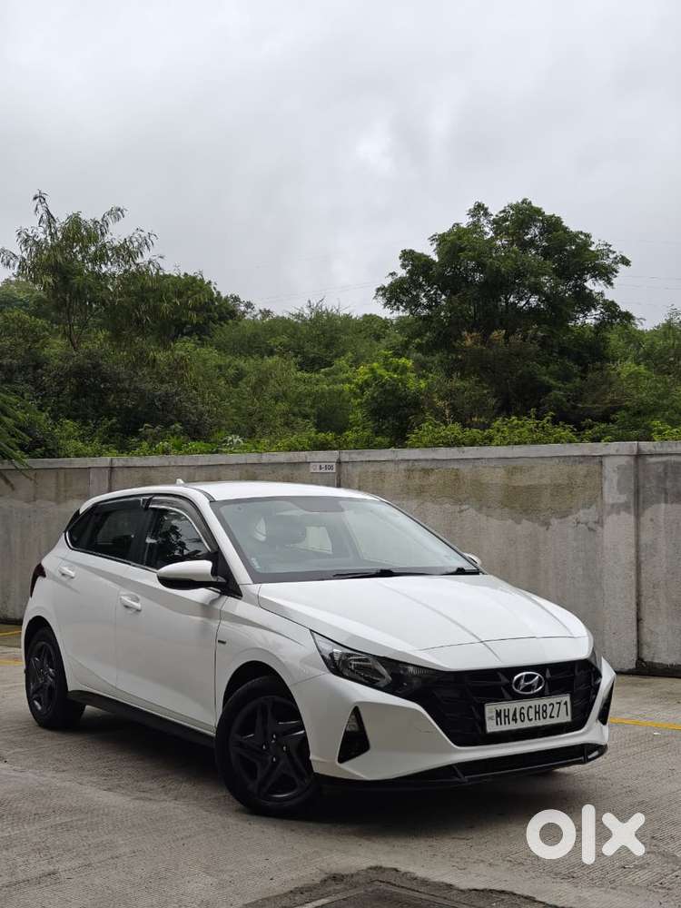Hyundai I20 Sportz 1.2 Ivt Dual Tone, 2023, Petrol