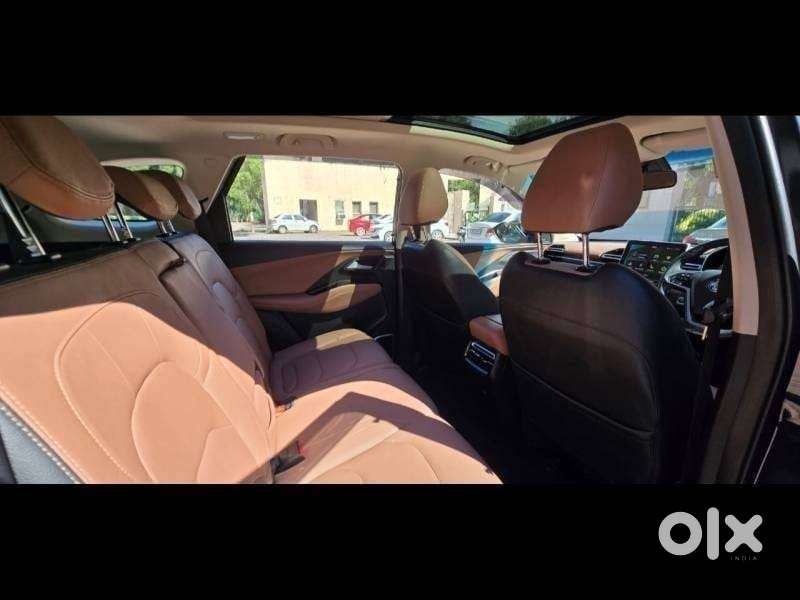 Mg Hector Plus Sharp Pro 1.5 Turbo Petrol Cvt 7 Str, 2024, Petrol