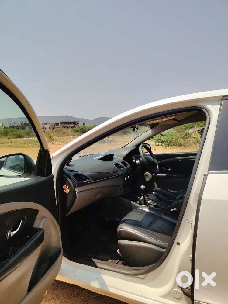 Renault Fluence 2011 
Insurance Fc Running 
Fuel Diesel 
Good Runing