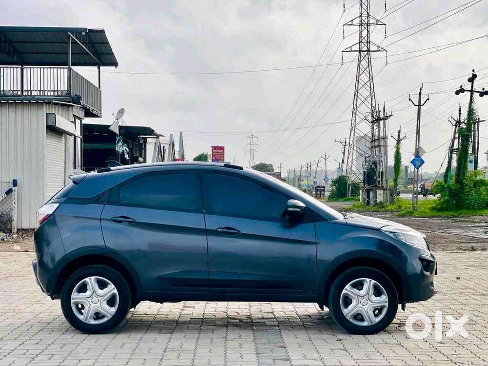 Tata Nexon 1.2 Revotron Xt, 2019, Petrol