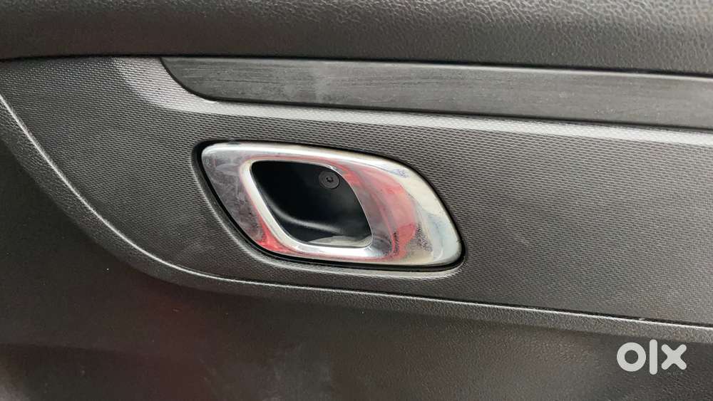 Renault Kwid 2019-ongoing 1.0 Rxt Amt (o), 2019, Petrol