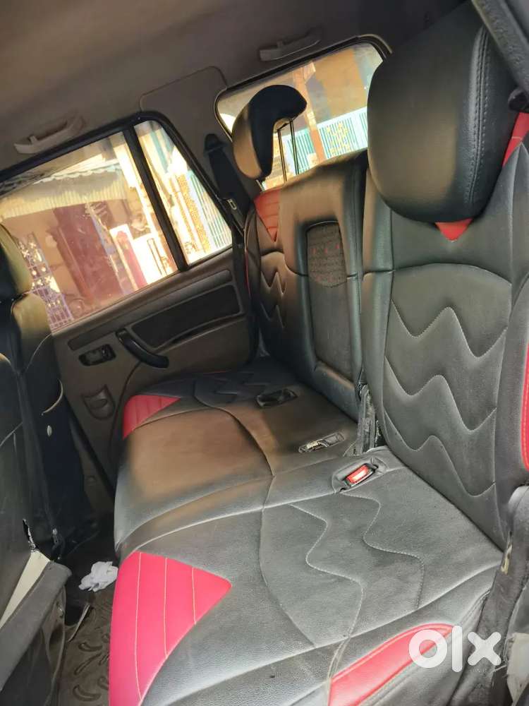 Mahindra Scorpio Vlx 
Model.. 2013
Owner.. 3
Km.. 1.34.000