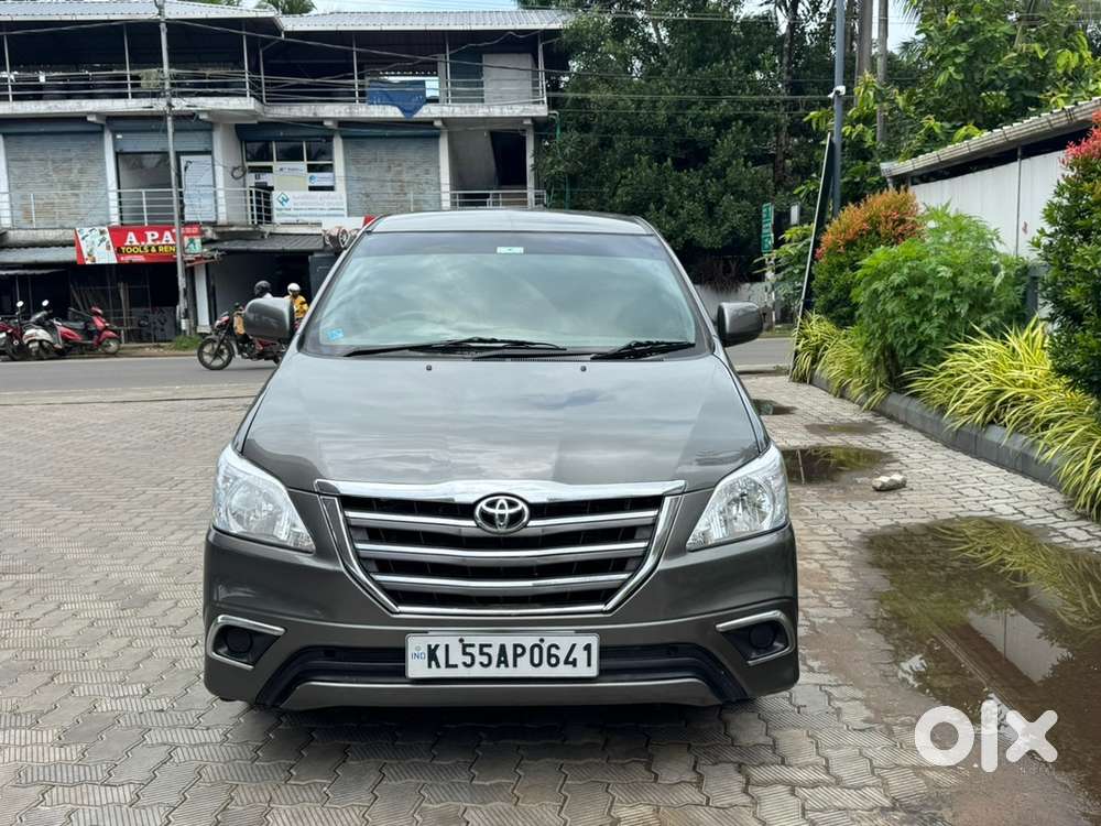 Toyota Innova Diesel 2012