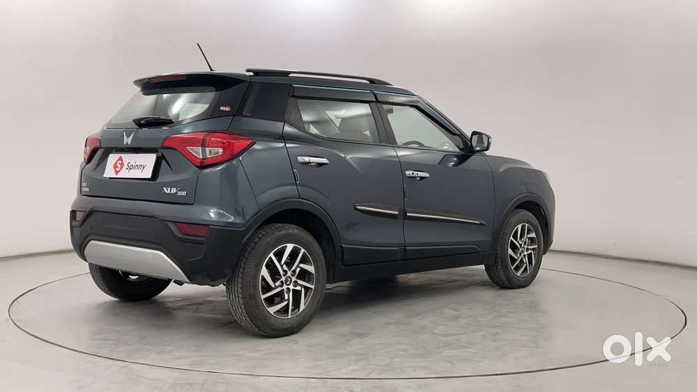 Mahindra Xuv300 1.2 W8 (o) Amt Petrol, 2022, Petrol