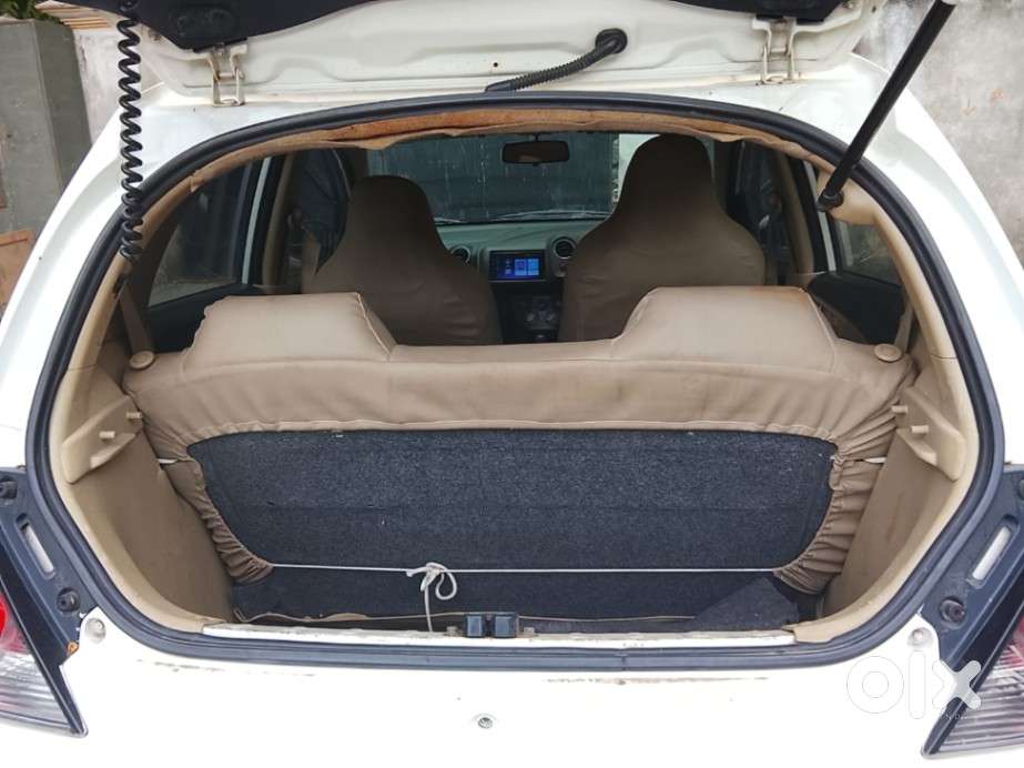 Honda Brio V Automatic, 2013, Petrol