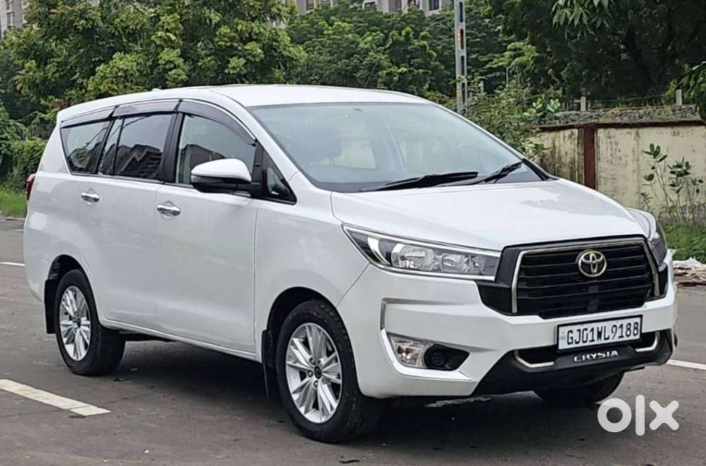 Toyota Innova Crysta [2020-ongoing] 2.4 Gx 8 Str, 2023, Diesel