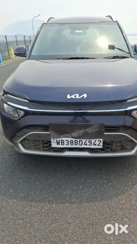 Kia Carens 2024 Diesel Well Maintained