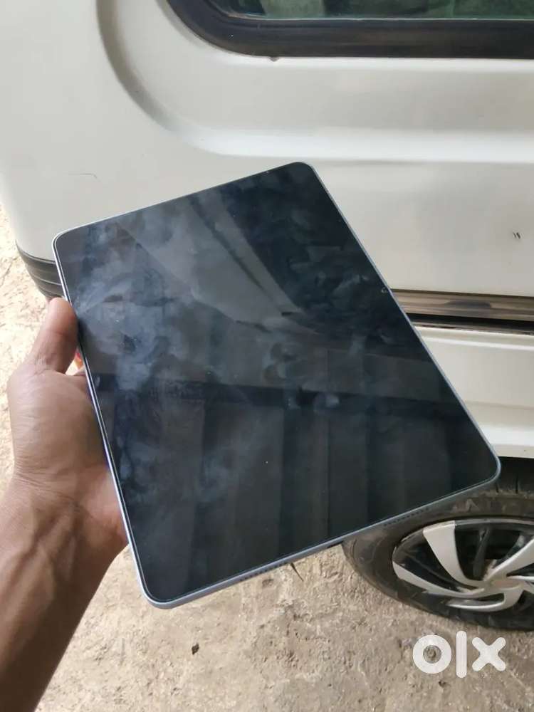 Xiaomi pad 8 in warranty brand new 12 256 not used.