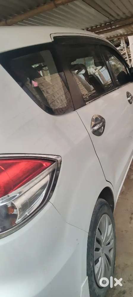 Maruti Suzuki Ertiga 2015 Petrol 85000 Km Driven