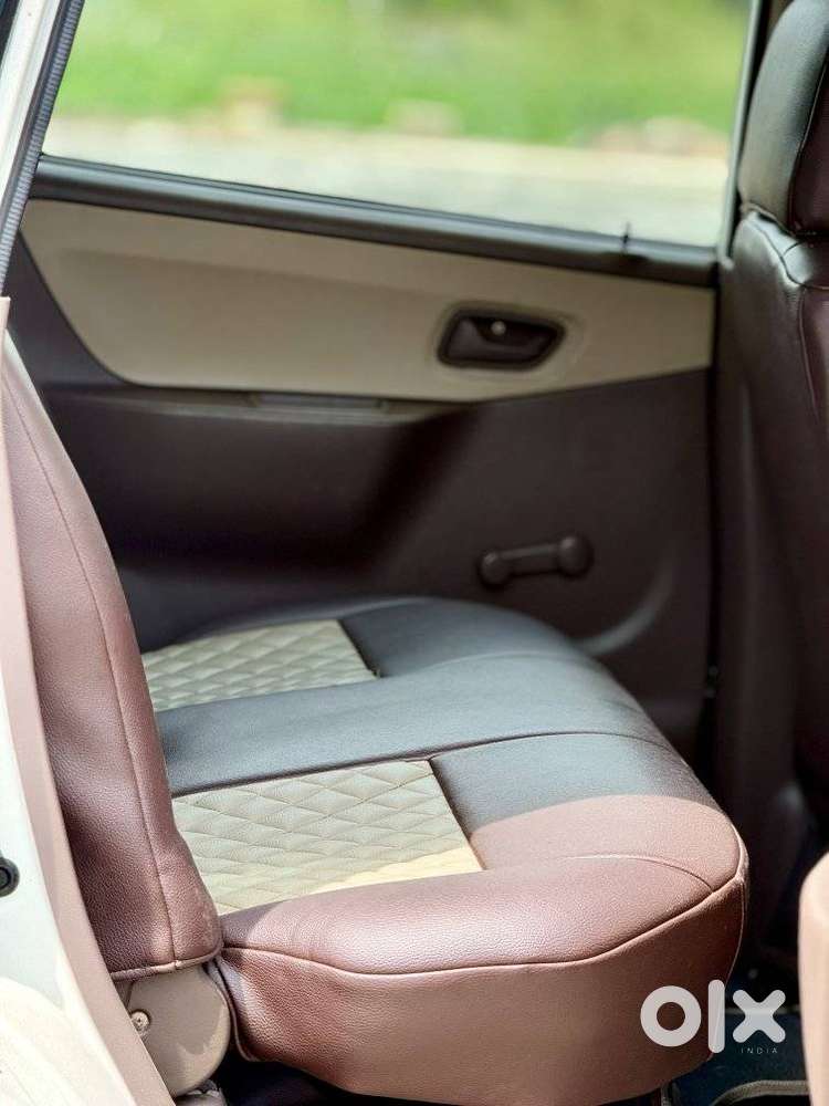 Maruti Suzuki Zen Estilo Lxi Bs Iv, 2011, Petrol