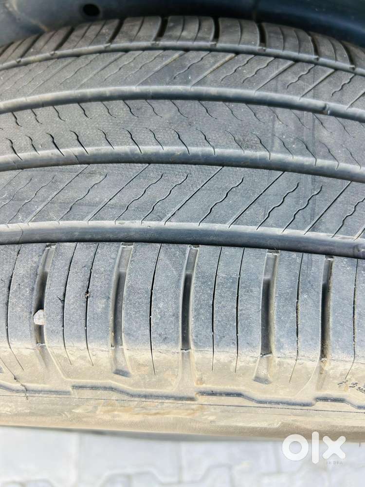 Ford Endeavour 2.2 Trend At 4x2, 2016, Diesel