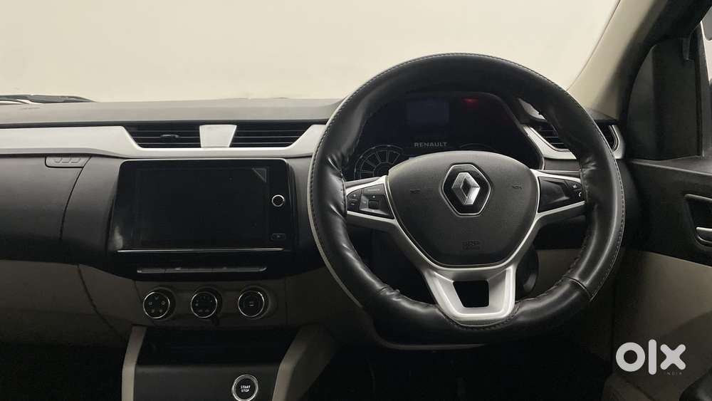 Renault Triber Rxz, 2022, Petrol