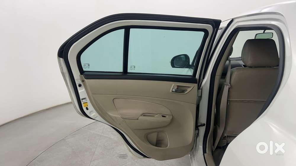 Maruti Suzuki Swift Dzire Amt Zdi, 2016, Diesel