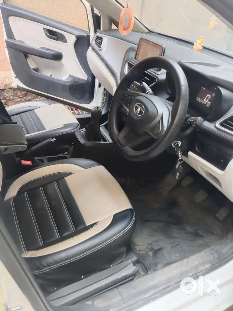 Tata Altroz Xm Plus 2023 Km Driven