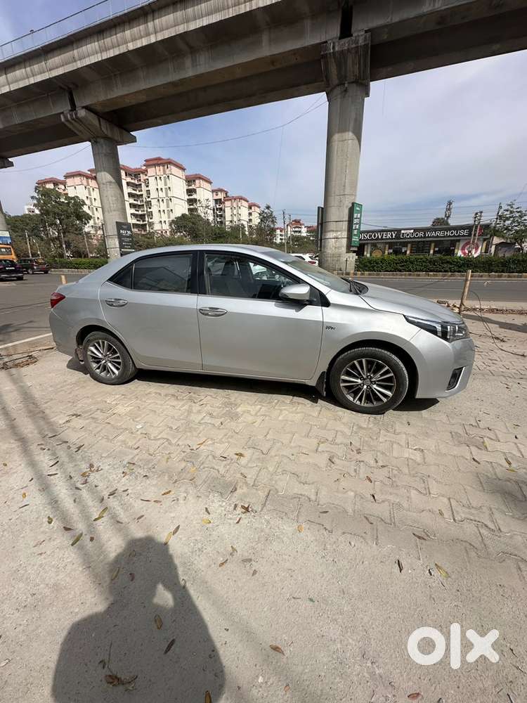 Toyota Corolla Altis 2016 Cng & Hybrids Well Maintained