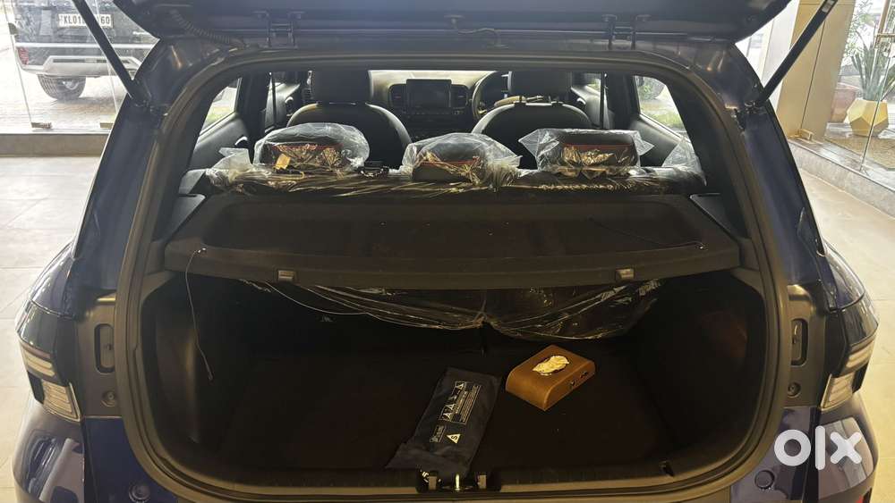 Hyundai Venue N Line 1.0 N8 Turbo Dct Dual Tone, 2024, Petrol