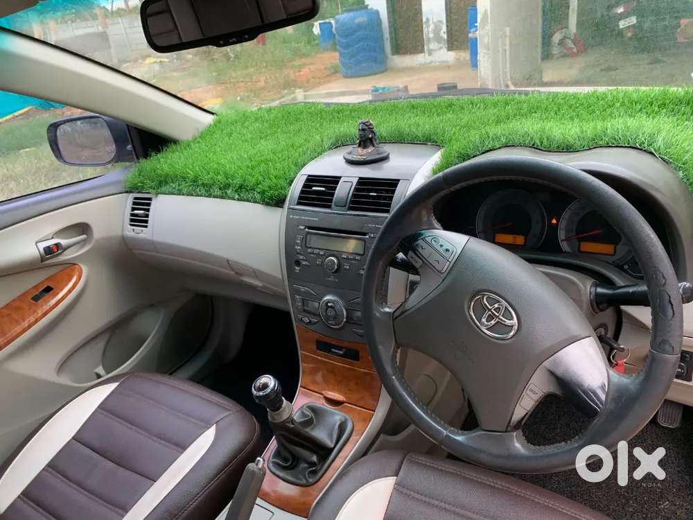 Toyota Corolla Altis 2010