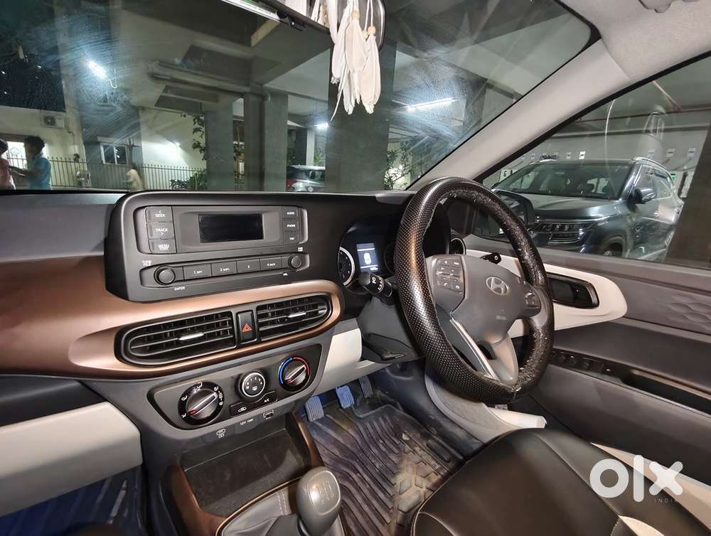 Hyundai Aura 2025 Cng & Hybrids Maintained