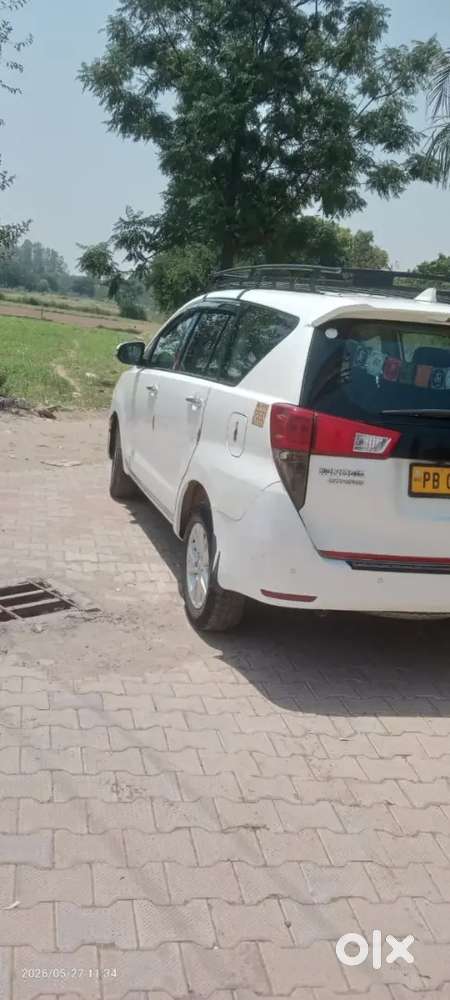 Toyota Innova Crysta 2023