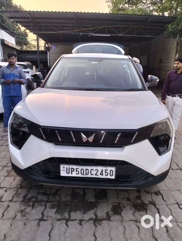 Mahindra Xuv 3xo, 2025, Petrol