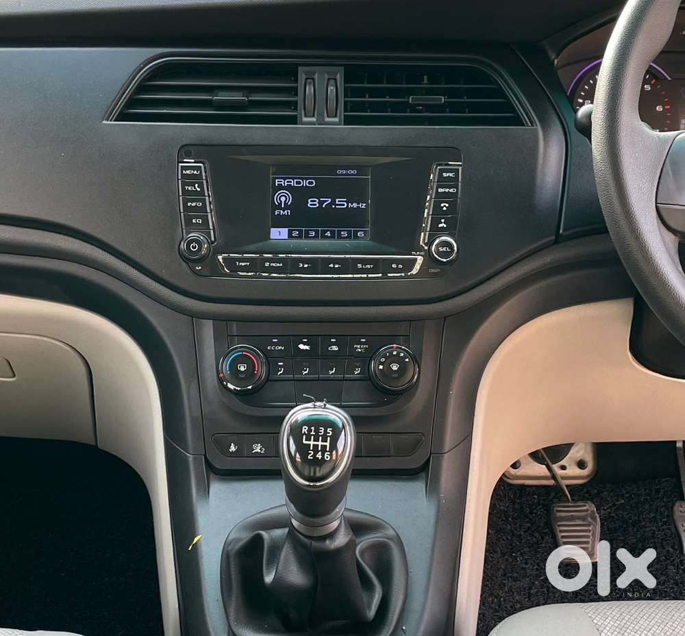 Mahindra Marazzo M2, 2019, Diesel