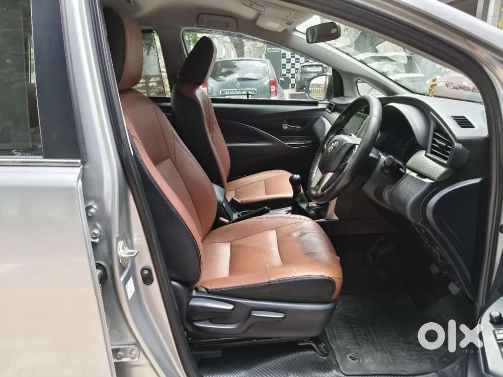 Toyota Innova Crysta [2020-ongoing] 2.7 Gx Mt 7 Str, 2023, Petrol