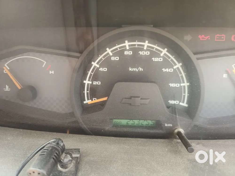 Chevrolet Tavera 2015