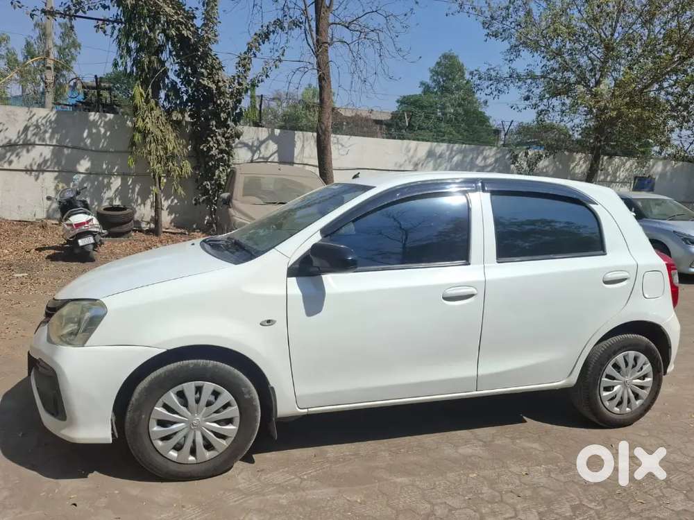 Toyota Etios Liva 2015