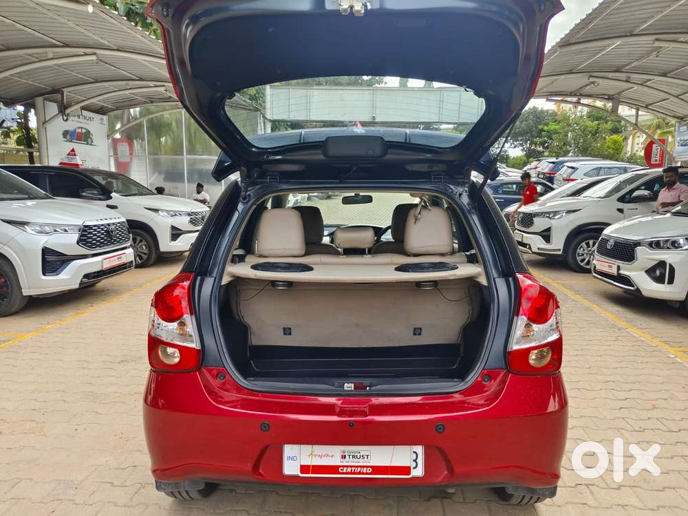 Toyota Etios Liva Vx Dual Tone, 2019, Petrol