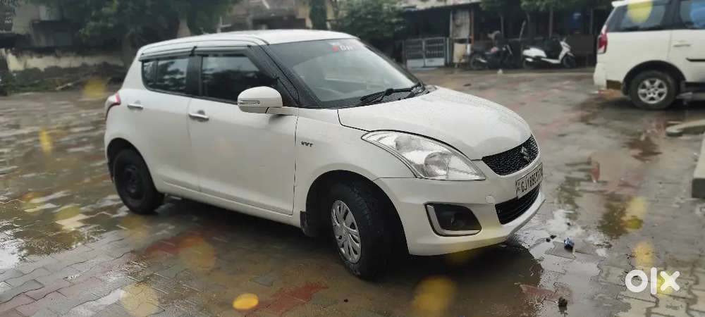 Maruti Suzuki Swift 2016 Petrol 66327 Km Driven