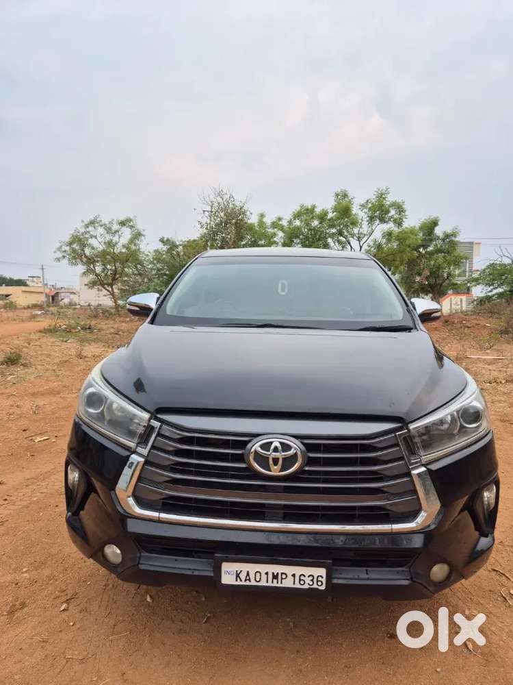 Toyota Innova Crysta 2016 Diesel 150000 Km Driven