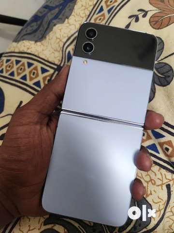 Olx deals flip 4