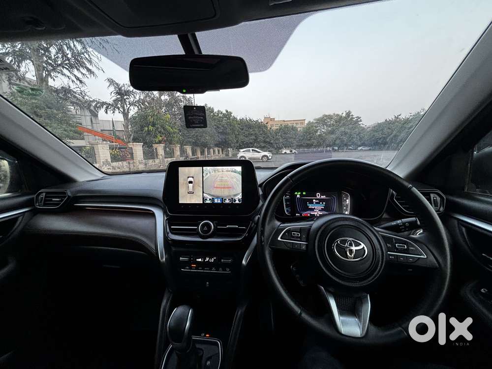 Toyota Urban Cruiser Hyryder 1.5 V Hybrid, 2024, Petrol