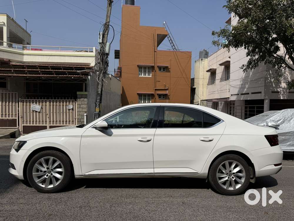Skoda Superb L&k 2.0 Tdi At, 2018, Diesel