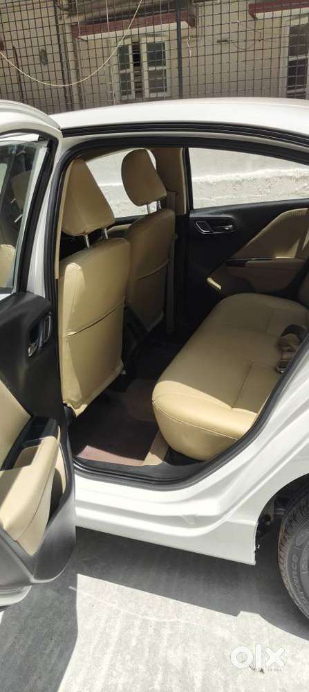 Honda City 1.5 V 5TH GEN i-VTEC MT, 2022, Petrol