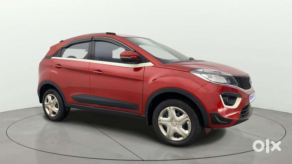 Tata Nexon 1.2 Revotron Xt, 2018, Petrol