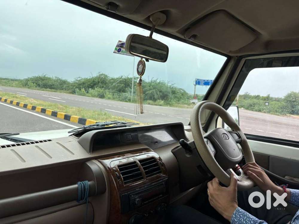 महिंद्रा बोलेरो Slx A1  2013 मॉडल  एकदम बढ़िया कंडीशन