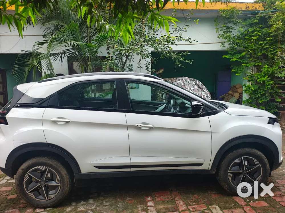 Tata Nexon Creative Petrol 2024