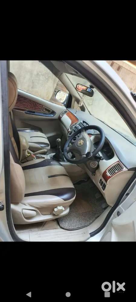 Toyota Innova Hycross 2009 Diesel 185000 Km Driven