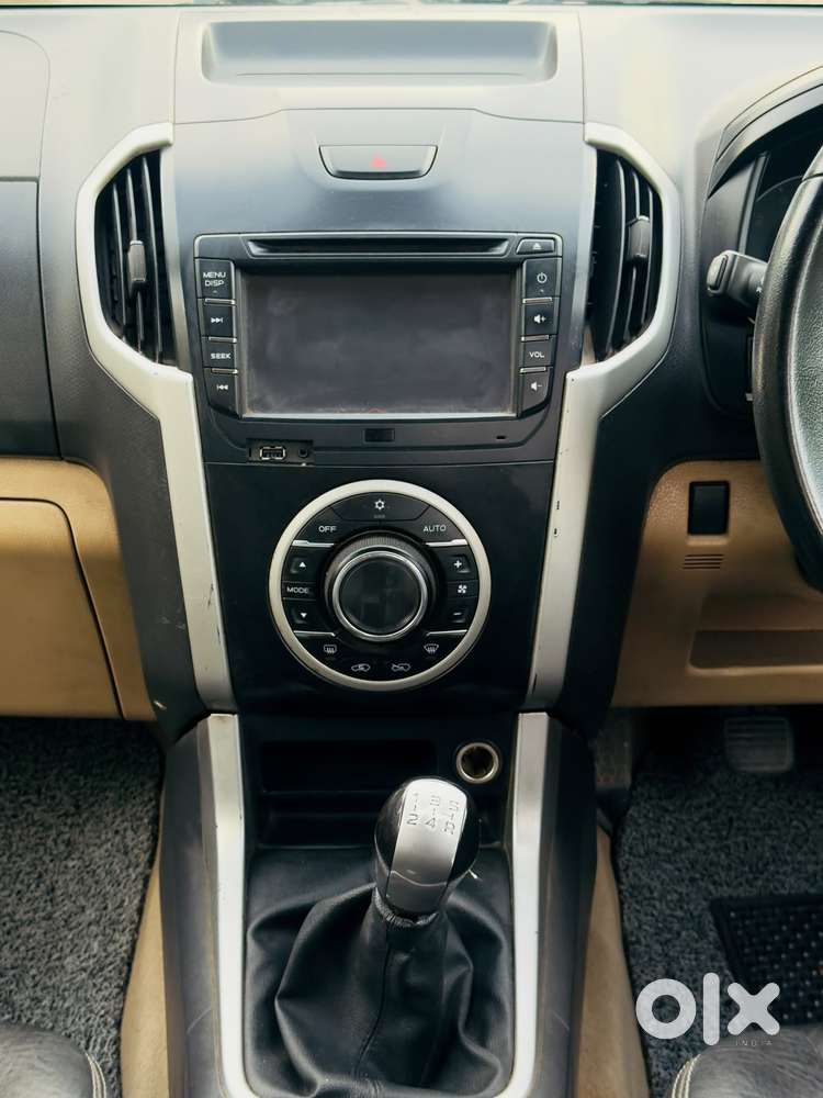 Isuzu D-max V-cross 4x4, 2017, Diesel