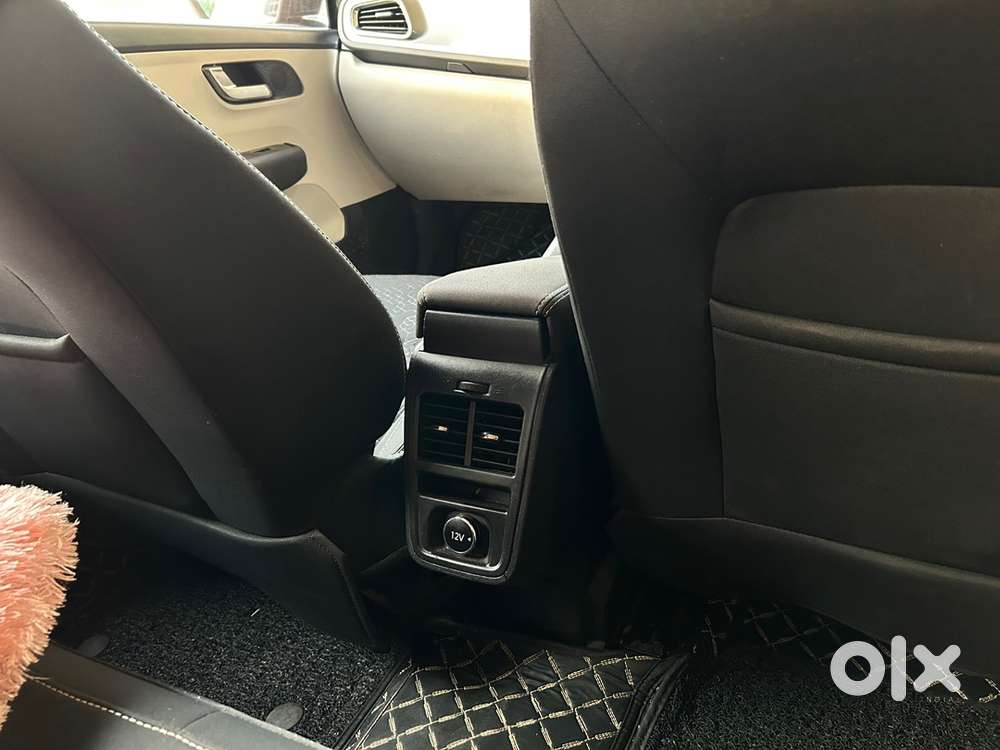 Tata Altroz Petrol Looking For Serious Buyer