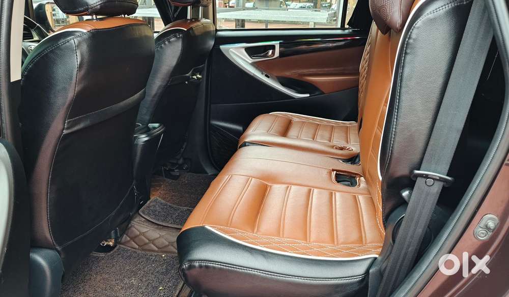 Toyota Innova Crysta 2.7 Gx At 8s, 2018, Diesel