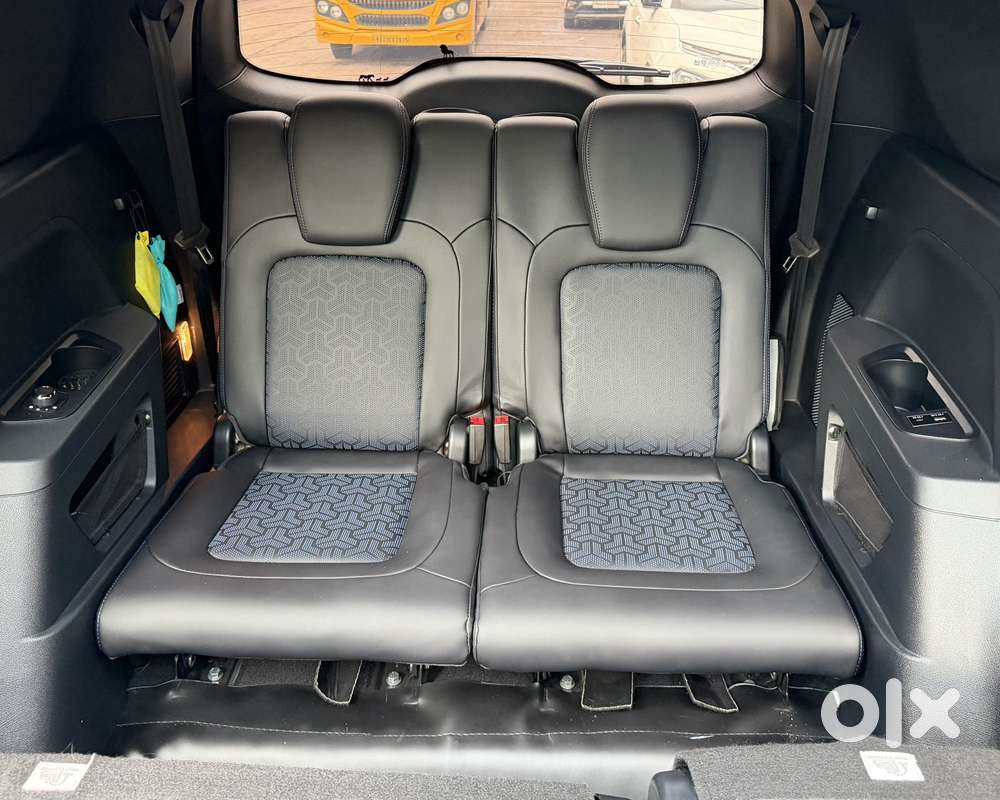 Tata Safari Accomplished X Plus 7 Str Dark Edition At, 2025, Diesel